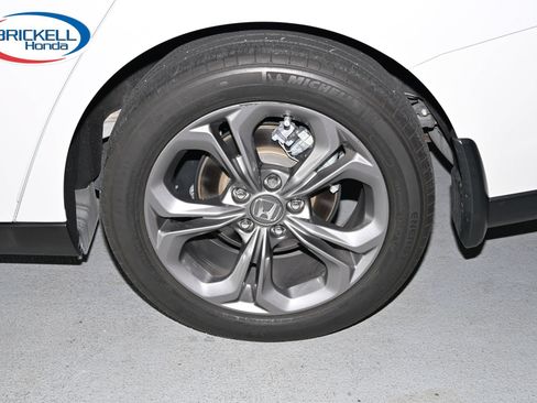Certified 2024 Honda Accord EX image 37