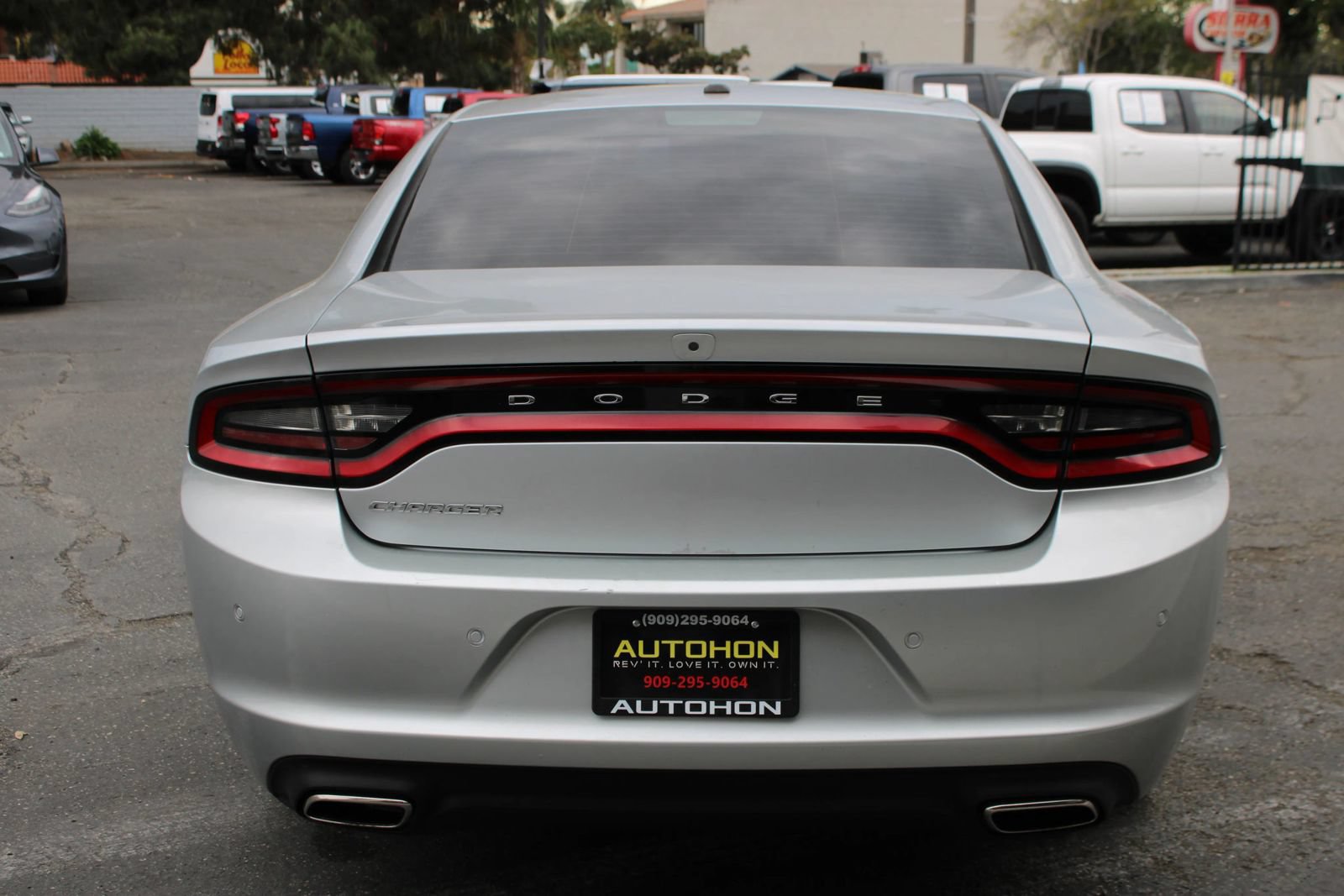 Used 2021 Dodge Charger SXT w/ Leather Interior Group RWD image 29