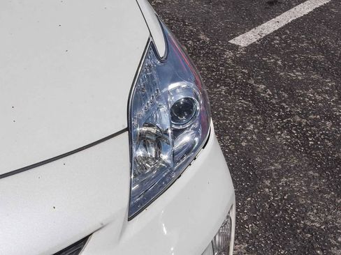 Used 2015 Toyota Prius Four image 14