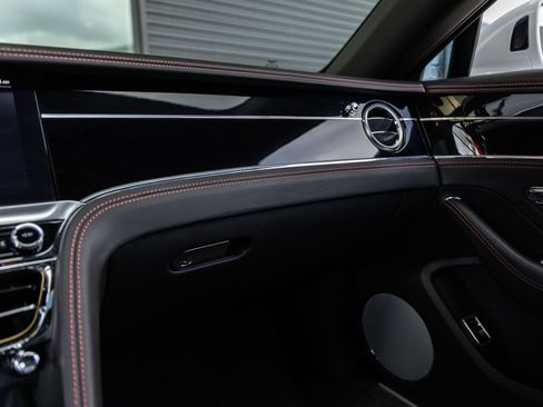 Used 2021 Bentley Flying Spur W12 AWD/4WD image 36