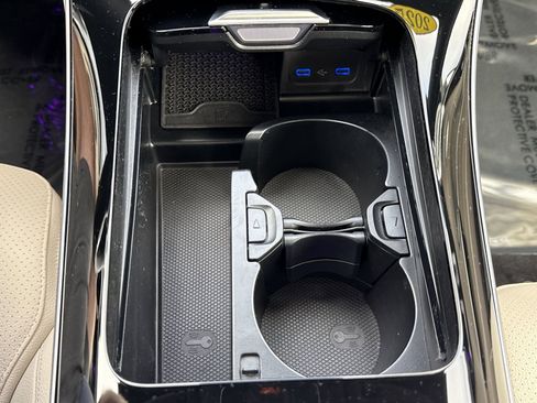 Used 2025 Mercedes-Benz C 300 Sedan image 24