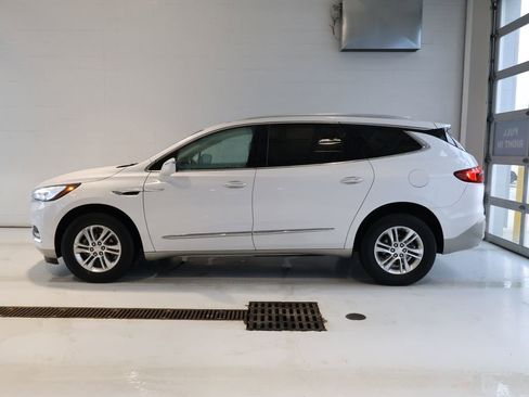 Certified 2021 Buick Enclave Essence w/ Sound and Sites Package AWD/4WD image 7
