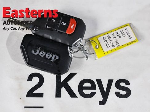 Used 2023 Jeep Wrangler Unlimited Sahara AWD/4WD image 25