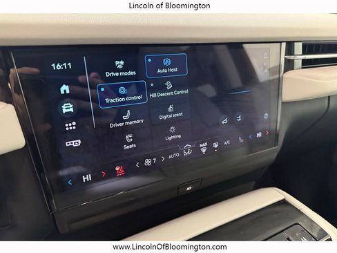 New 2025 Lincoln Navigator Reserve image 39