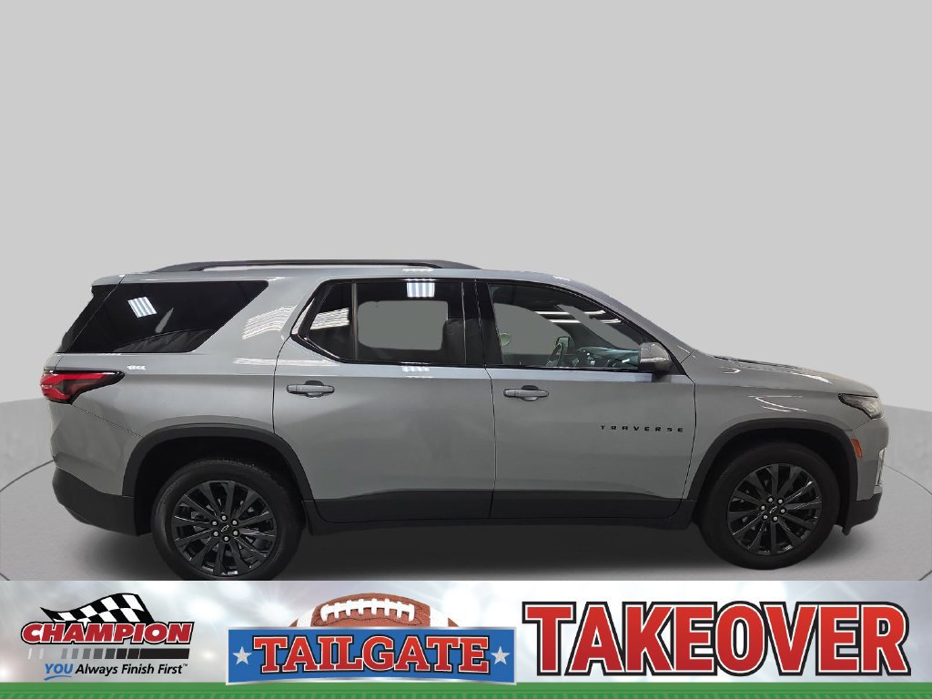 Used 2023 Chevrolet Traverse RS AWD/4WD image 7
