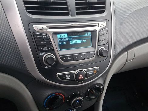 Used 2017 Hyundai Accent SE FWD image 17