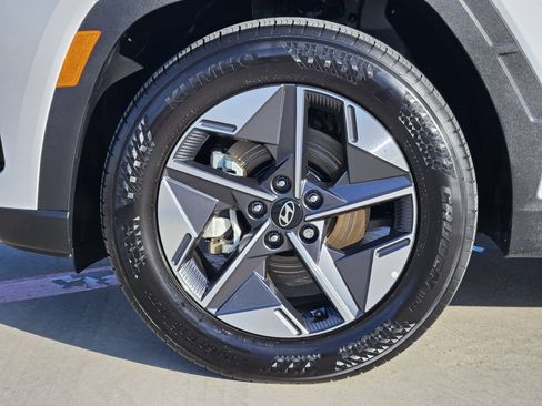 Used 2025 Hyundai Tucson SEL FWD image 14