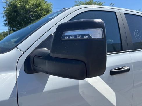 Used 2024 RAM 2500 Big Horn AWD/4WD image 13
