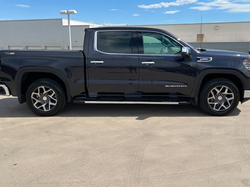 Used 2023 GMC Sierra 1500 SLT w/ SLT Premium Package AWD/4WD image 7