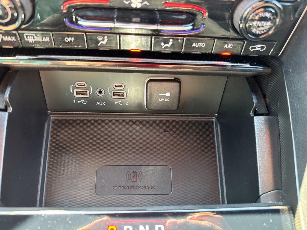 Used 2024 Jeep Grand Cherokee L Laredo AWD/4WD image 25