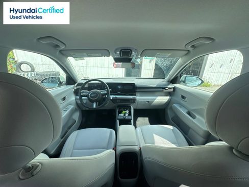 Used 2025 Hyundai Kona SEL FWD image 11