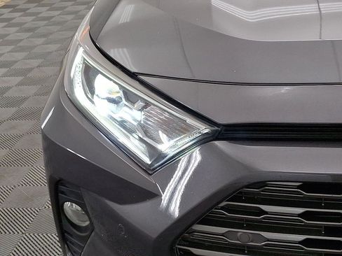 Used 2020 Toyota RAV4 Limited AWD/4WD image 20