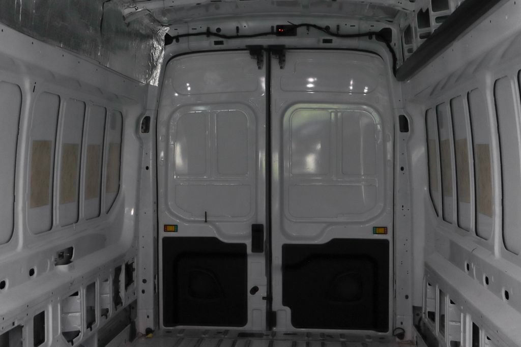Used 2022 Ford Transit 250 148 High Roof Extended RWD image 9