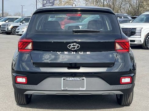 New 2026 Hyundai Venue SE FWD image 29