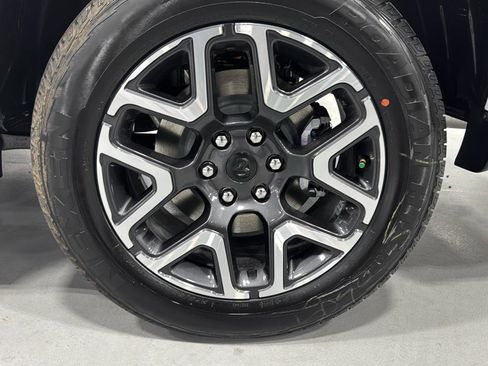 New 2025 RAM 1500 Laramie image 18