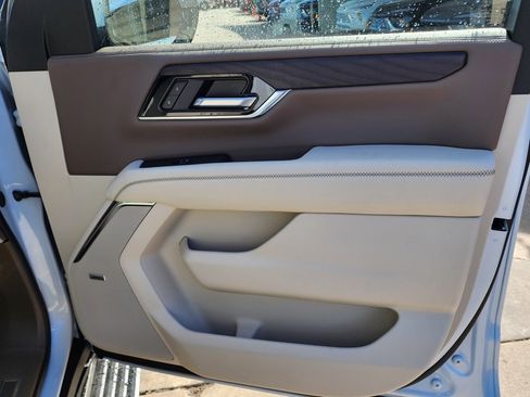 New 2026 GMC Yukon XL Denali w/ Sun & Power Step Package image 43