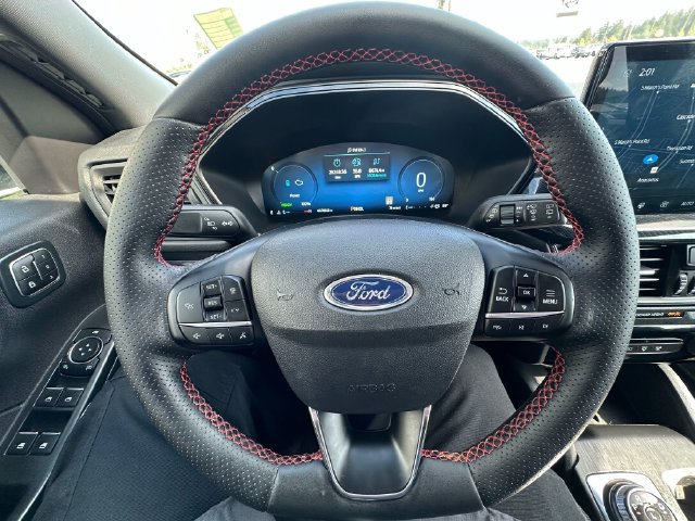 Used 2024 Ford Escape ST-Line Elite AWD/4WD image 12