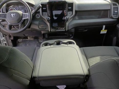 New 2026 RAM 2500 Tradesman AWD/4WD image 27