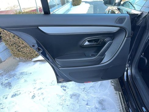Used 2012 Volkswagen CC Sport FWD image 16