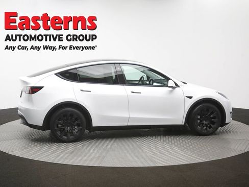 Used 2023 Tesla Model Y Long Range AWD/4WD image 40