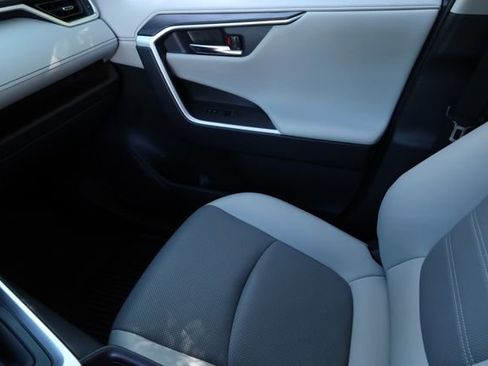 Used 2025 Toyota RAV4 Limited w/ Advanced Technology Package image 11