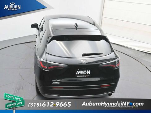 Used 2024 Honda HR-V Sport image 25