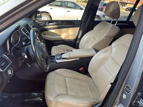 Used 2015 Mercedes-Benz GL 450 4MATIC image 13