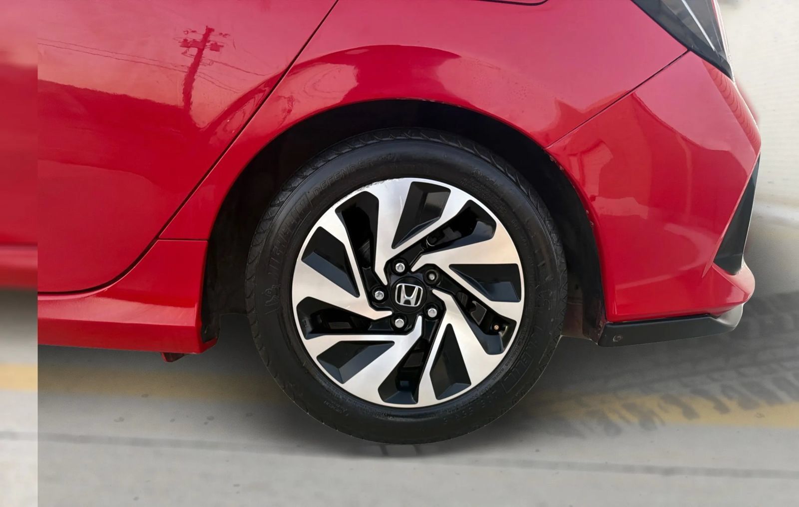 Used 2019 Honda Civic EX image 31