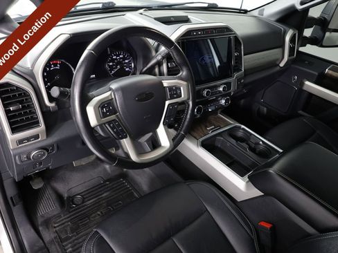 Used 2022 Ford F250 Lariat image 22