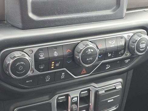 Used 2020 Jeep Wrangler Unlimited Sport AWD/4WD image 8