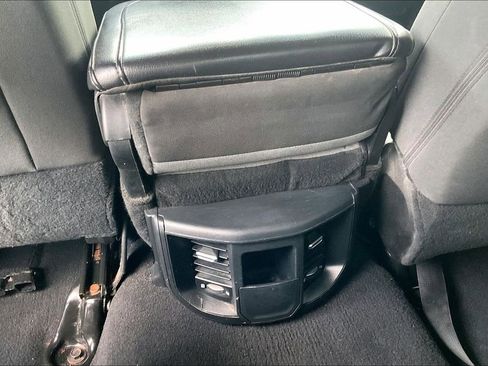 Used 2019 RAM 2500 Big Horn image 32