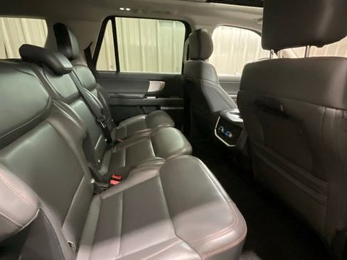 Used 2025 Ford Expedition Max Active AWD/4WD image 14