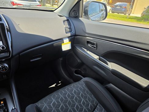 New 2026 Mitsubishi Outlander Sport LE AWD/4WD image 9