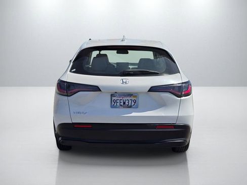 Used 2023 Honda HR-V LX image 5