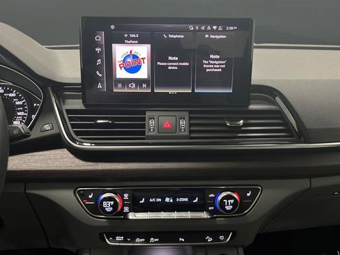 Used 2024 Audi Q5 2.0T Premium w/ Convenience Package image 28