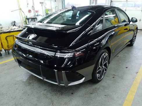 Used 2025 Hyundai Ioniq 6 SEL AWD/4WD image 4