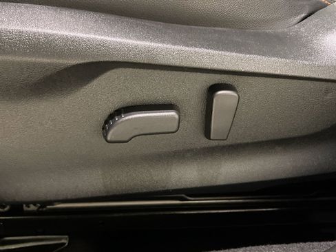 Used 2023 Subaru Crosstrek 2.5i Limited w/ Moonroof Package image 23