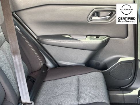 Certified 2025 Nissan Rogue SV AWD/4WD image 11
