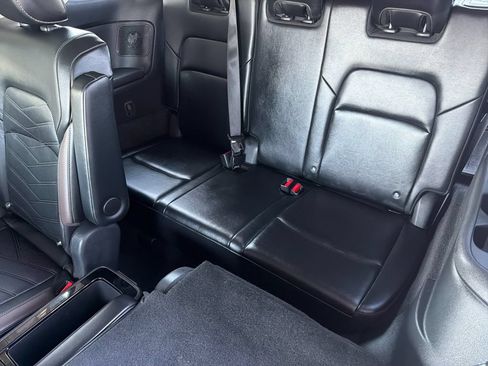 Used 2023 Nissan Pathfinder Platinum FWD image 14