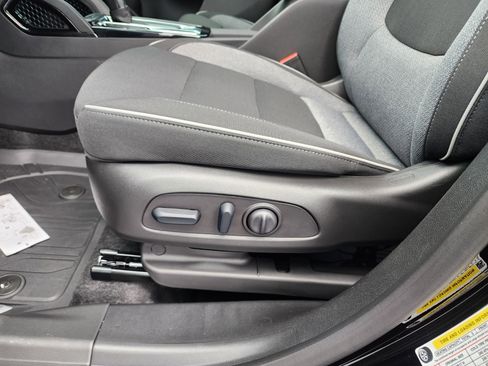 New 2026 Chevrolet TrailBlazer LT w/ Convenience Package image 25