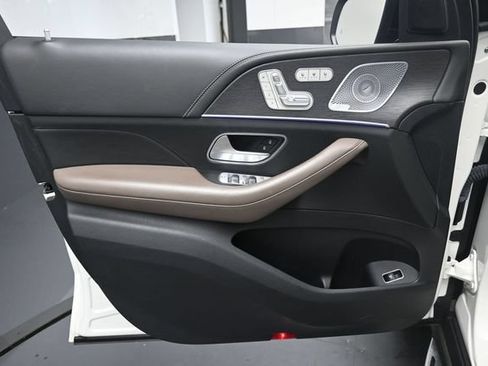Certified 2021 Mercedes-Benz GLS 63 AMG 4MATIC image 23