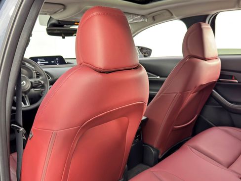 Used 2025 MAZDA CX-30 AWD 2.5 S w/ Preferred Package image 34