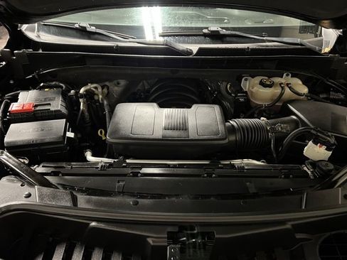 Used 2023 GMC Yukon XL SLT image 49