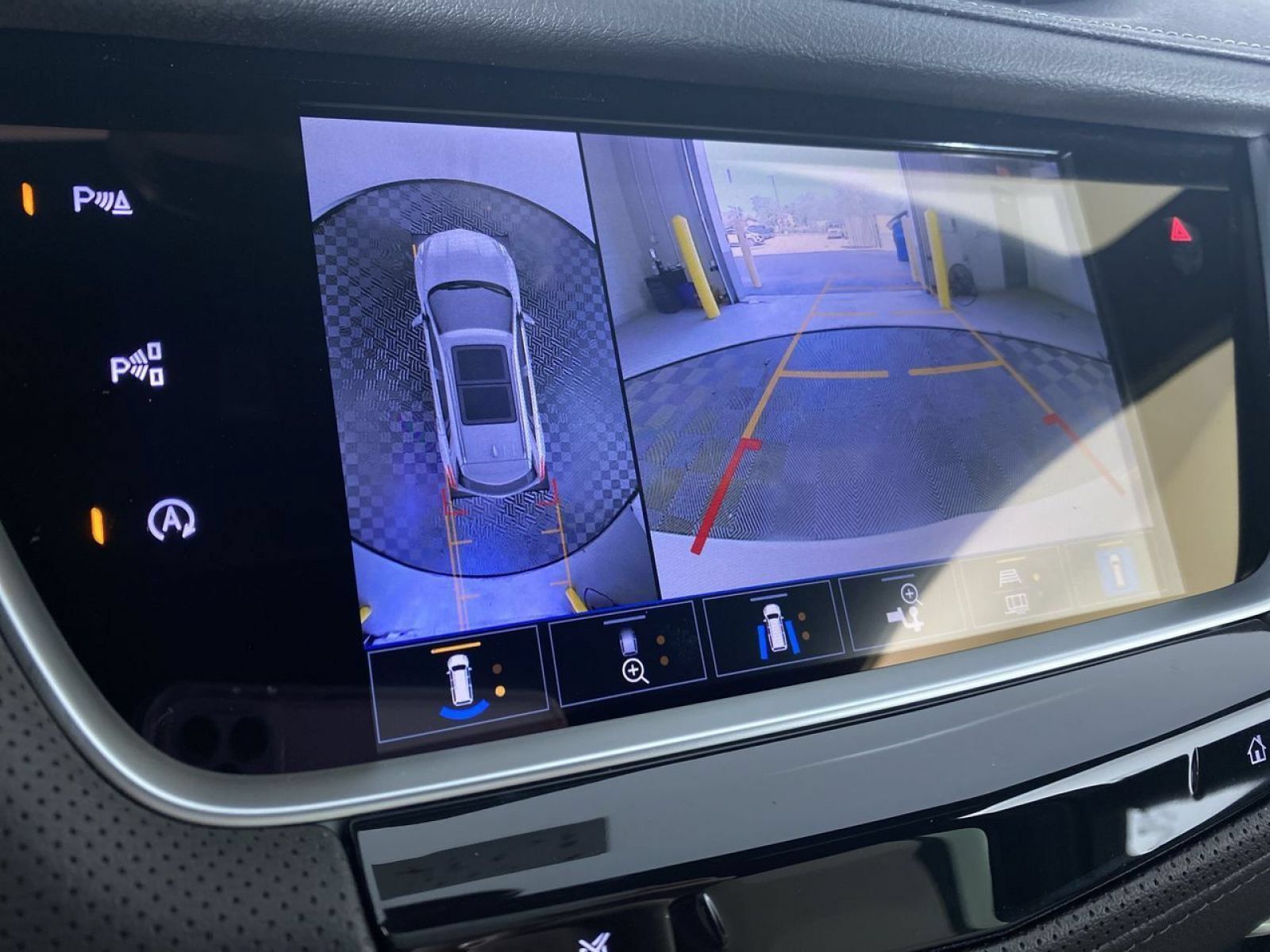 New 2026 Cadillac XT5 Sportv w/ LPO, Floor Liner Package AWD/4WD image 7