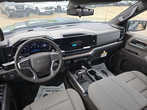 New 2026 Chevrolet Silverado 1500 LT Trail Boss w/ Convenience Package II AWD/4WD image 9