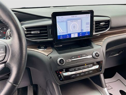 Used 2020 Ford Explorer Limited image 15