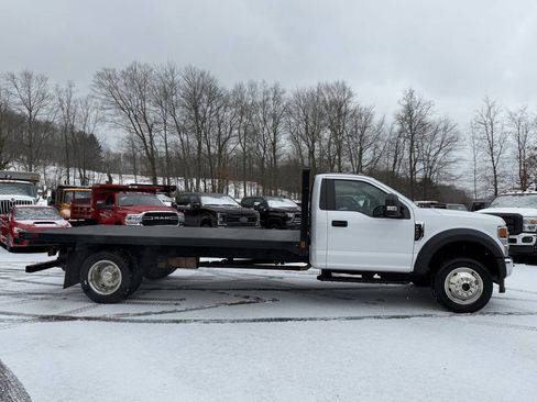 Used 2021 Ford F450 XLT image 2