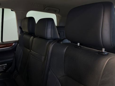 Used 2016 Lexus LX 570 4WD image 16