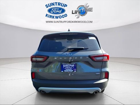 New 2026 Ford Escape SE image 21