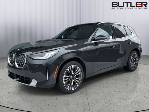 Certified 2025 BMW X3 xDrive30i w/ Premium Package image 2